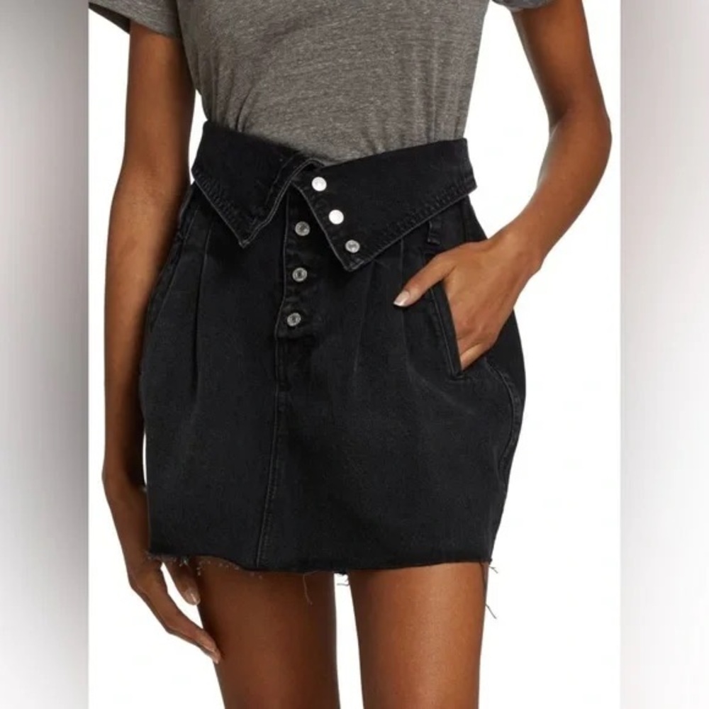 RE/DONE 80s Fold Over Denim Skirt in Vintage Noir.